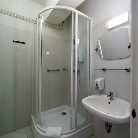 فندق Forras