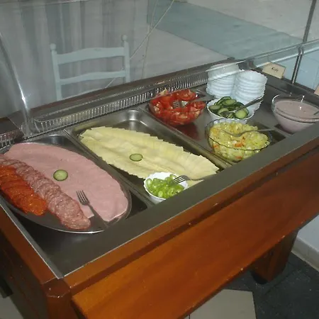 Forrás Hotel 3*